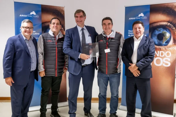 argo-tractors-latam-meeting-1300